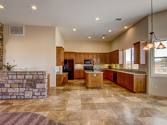 3rd image of 2707 S 200th Ln