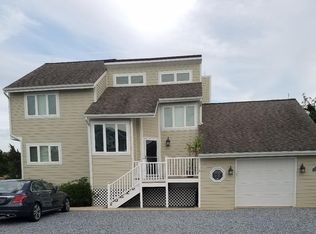 39013 Bayfront Dr, Ocean View, DE 19970