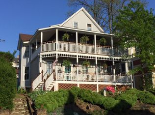 40 4th Ave, Atlantic Highlands, NJ 07716