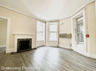 2017 Locust St APT 2R, Philadelphia, PA 19103