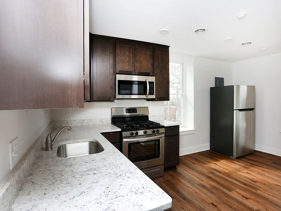 1st image of 519 Virginia St APT 6