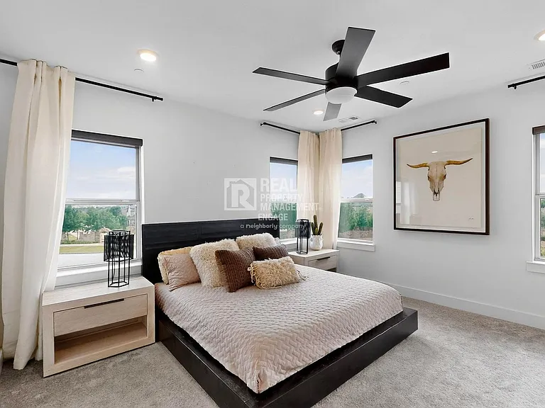 1077 Maverick Dr — Photo 19