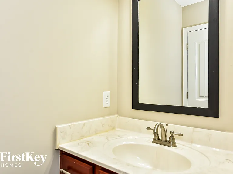416 Leslie Wood Dr — Photo 13