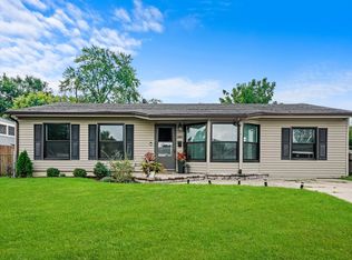 203 Murphy Dr, Romeoville, IL 60446