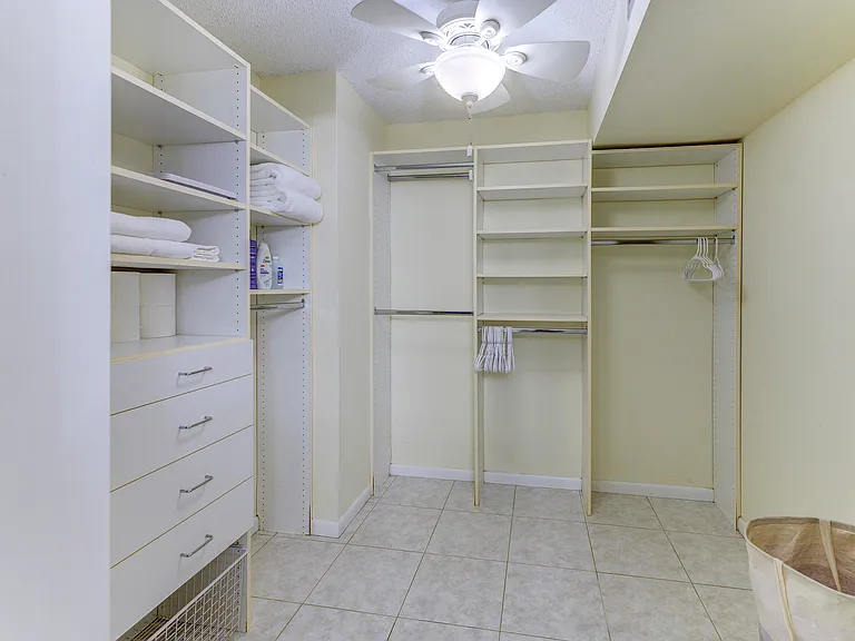 2571 NE Ocean Blvd #104 — Photo 17