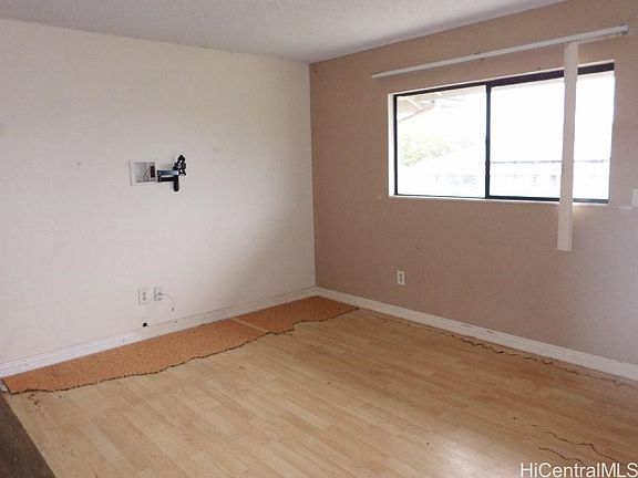 3rd image of 91-1036 Kaiau Ave #10E