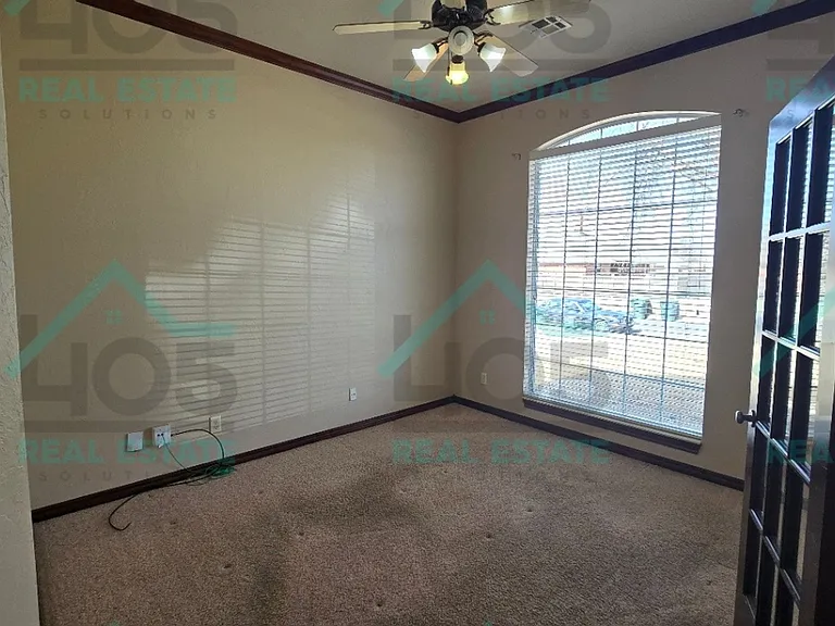 2500 Auburn Ct — Photo 4