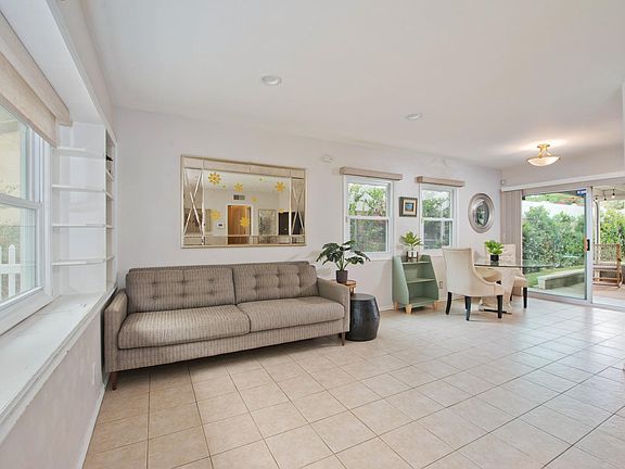 5th image of 7901 Quimby Ave