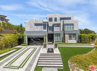 20472 W Windsor Ln, Northridge, CA 91326