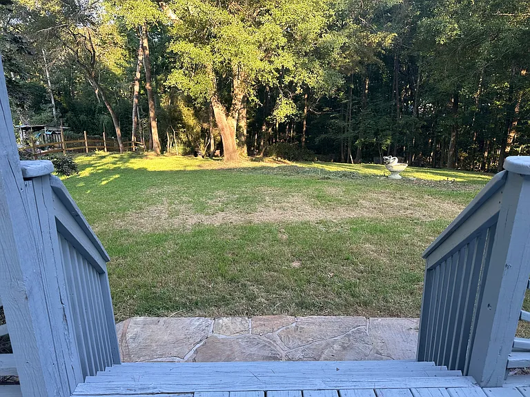 2285 Rock Springs Rd — Photo 17