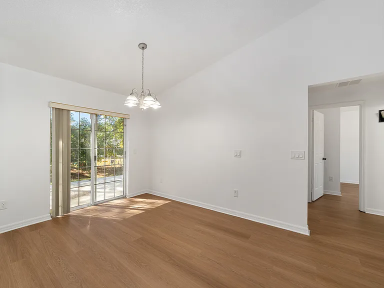 7184 Hemlock Loop — Photo 12