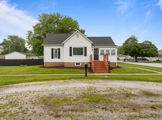 207 N East Ave, Ogden, IL 61859