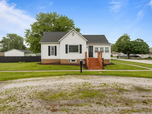 207 N East Ave, Ogden, IL 61859