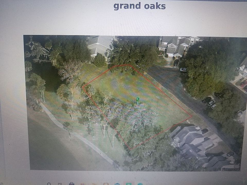 2nd image of 121 Grand Oaks Cir