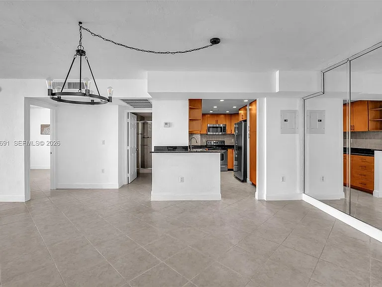 10350 W Bay Harbor Dr #8F — Photo 9