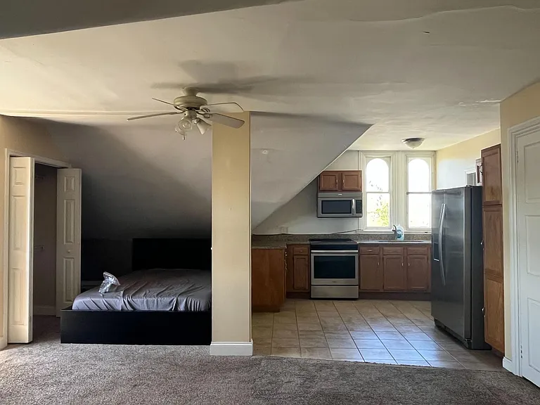 2841 N Front St #5 — Photo 1