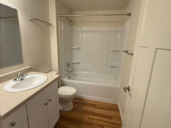 5th image of 616 W 4th Ave APT 13