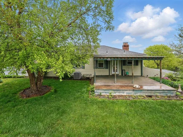 6240 Oak Grove Rd, Kansas City, KS 66106