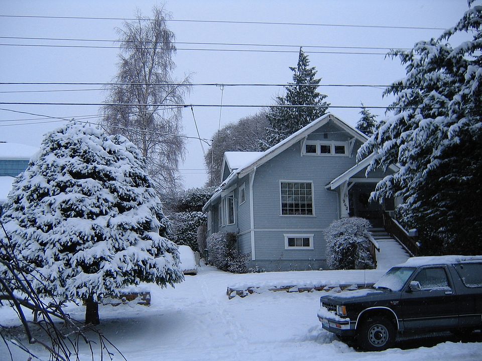 2nd image of 942 NW 64th St