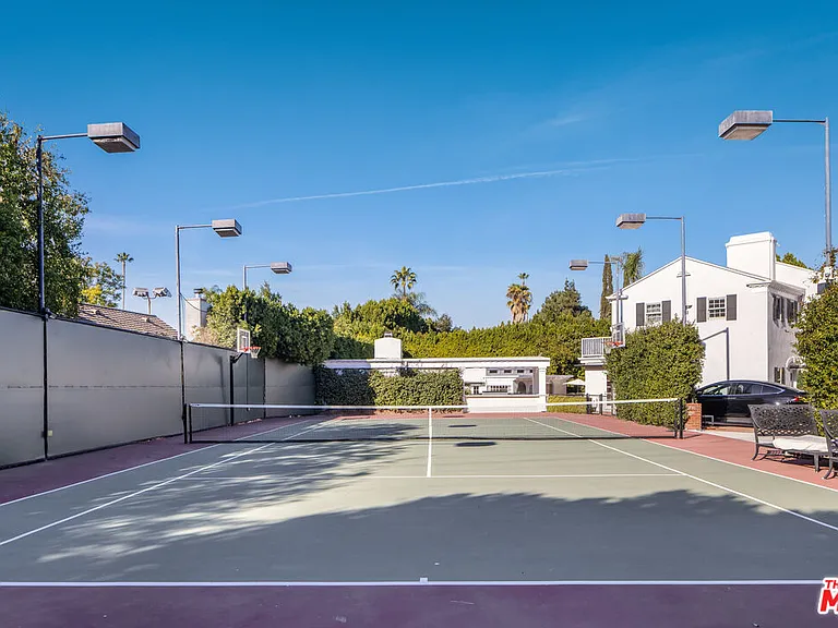 17503 Rancho St — Photo 28