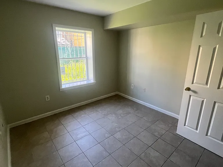 132 Fabyan Pl #1A — Photo 6