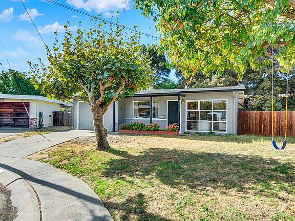 3rd image of 332 Calais Drive