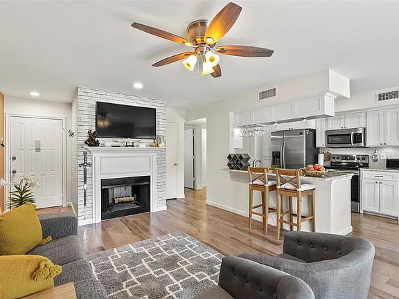 4th image of 2535 Wedglea Dr APT 125