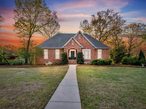 1038 Crest Rd, Leeds, AL 35094