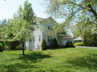 9 Old Canal Xing, Farmington, CT 06032