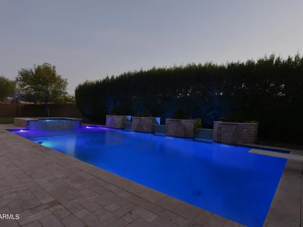 4725 W SAMPLES Lane, New River, AZ 85087