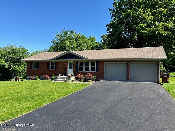 3rd image of 114 Shadyview Dr
