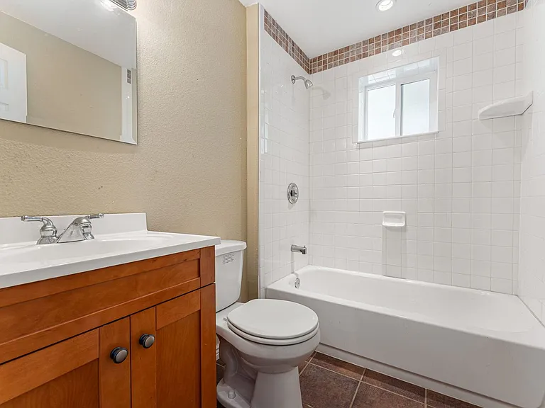 4451 S Cherokee St — Photo 24