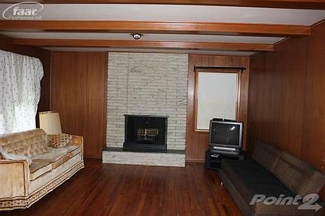 3rd image of 5022 Tree Hill Dr