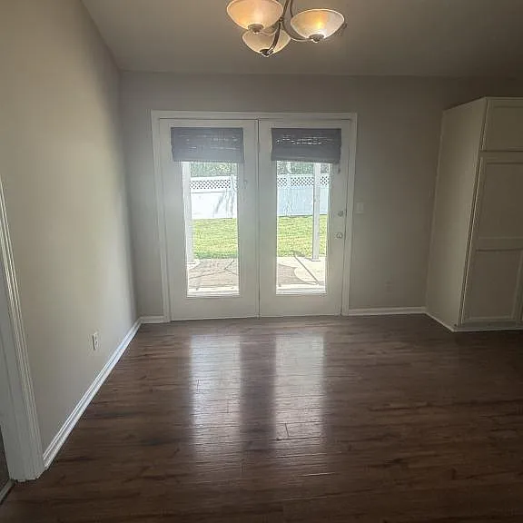 2444 Savannah Dr — Photo 6