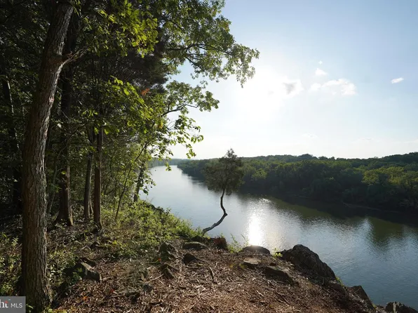 Whitings Neck Rd, Martinsburg, WV 25404