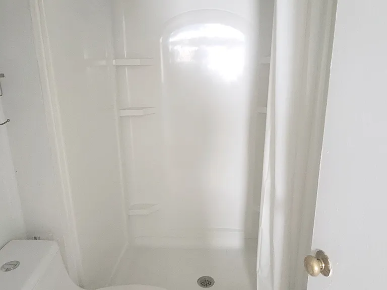 516 S Pine St — Photo 7