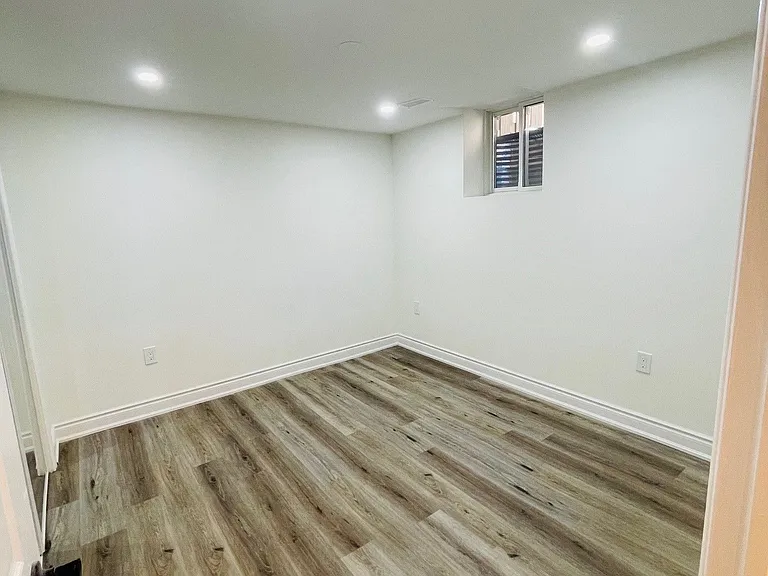 14 Niles Ct #BASEMENT — Photo 12