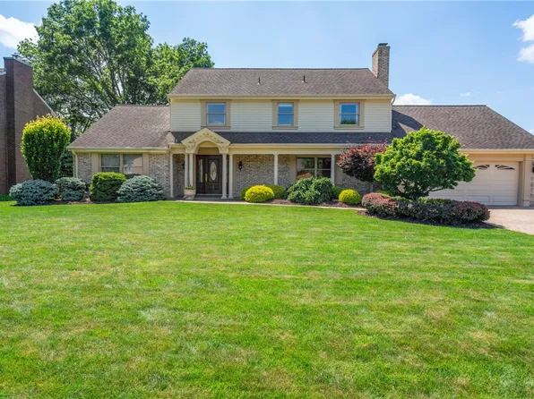 125 Carrie Ann Dr, New Kensington, PA 15068