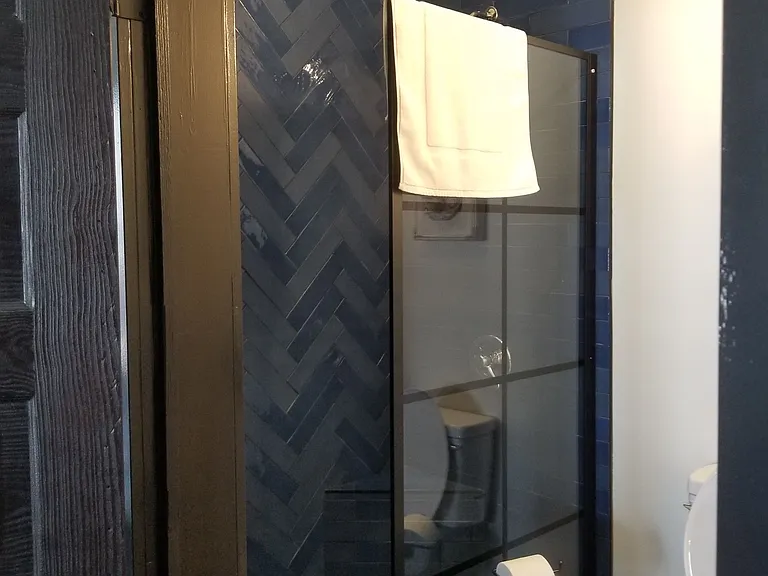 2 bed, 2.0 bath, 1600 sqft, $2,500 — Photo 36