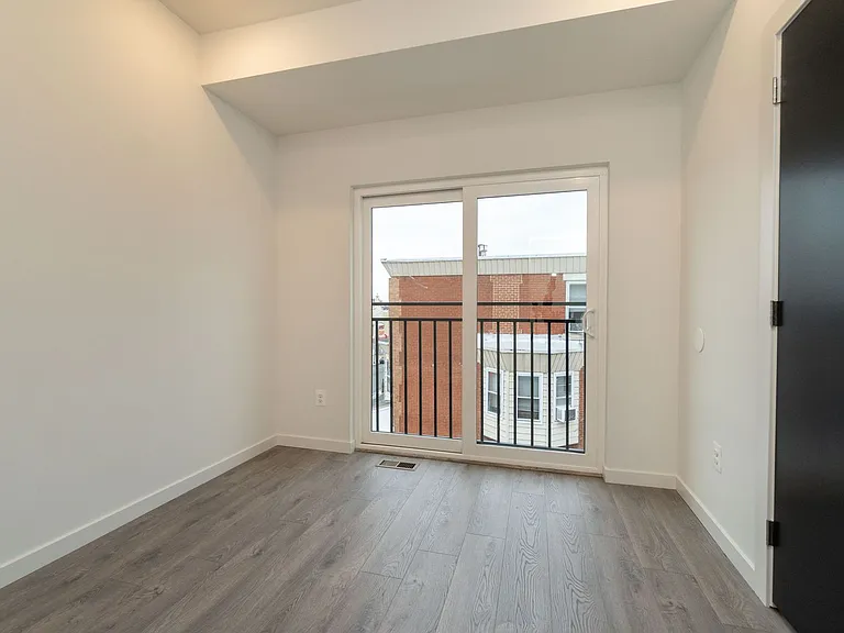 5734 Walnut St — Photo 22