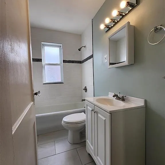 17 Tilrose Ave — Photo 11