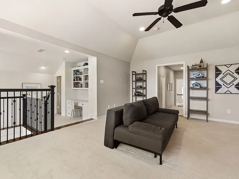 4101 Chimney Rock Dr — Photo 29