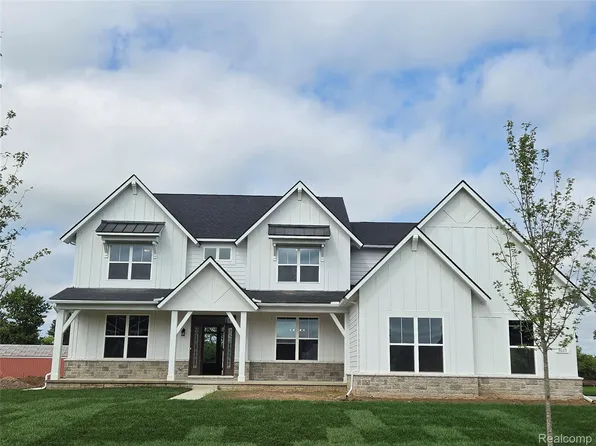 3669 Kinsley Blvd, Ann Arbor, MI 48105