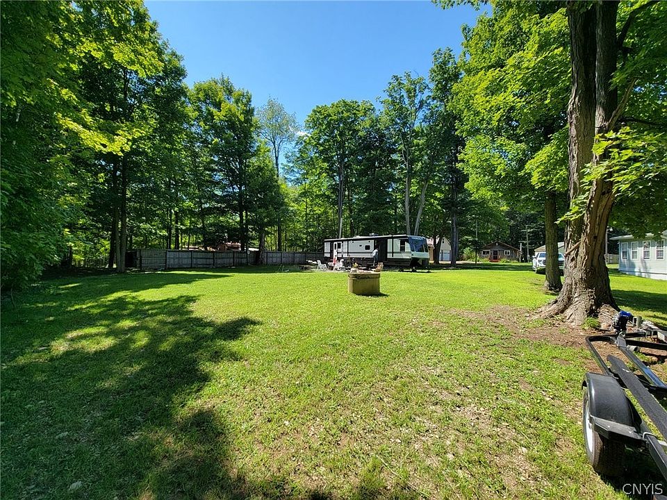 1st image of 15 White Pines Dr