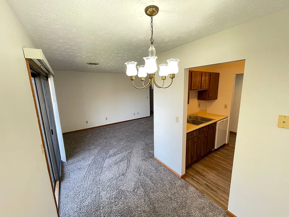 Lynn-Gail Apartments