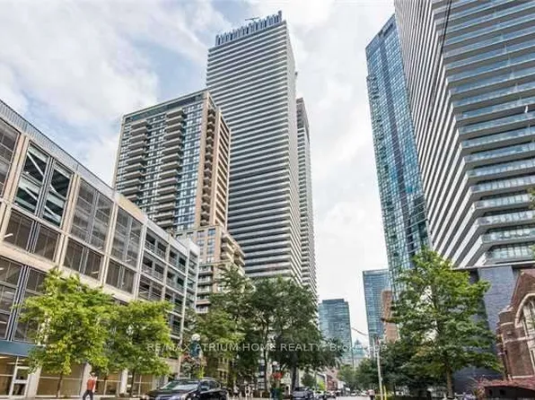 42 Charles St E, Toronto, ON