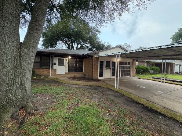 213 Maxie St