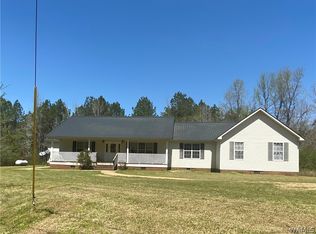 101 Hughes Rd, Fayette, AL 35555