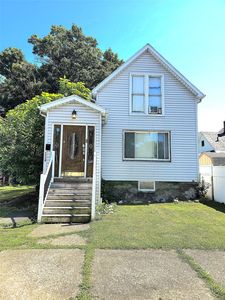 1009 E 4th St, Erie, PA, 16507
