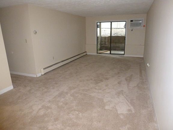4th image of 31 Andrew St APT 8